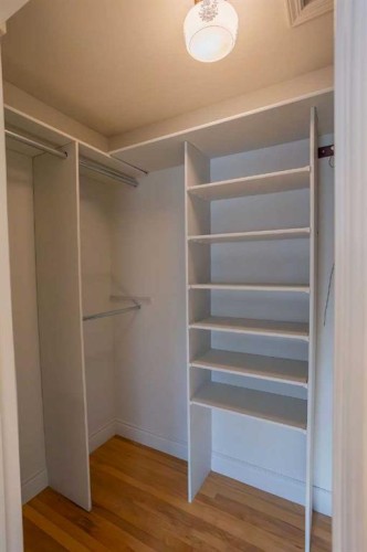 737 8 Avenue, Wainwright, AB - Indoor With Storage