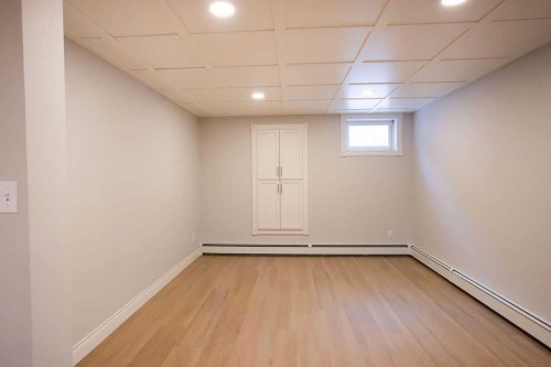 737 8 Avenue, Wainwright, AB - Indoor Photo Showing Other Room