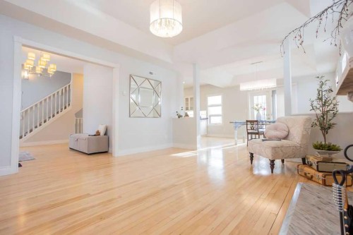 737 8 Avenue, Wainwright, AB - Indoor Photo Showing Living Room