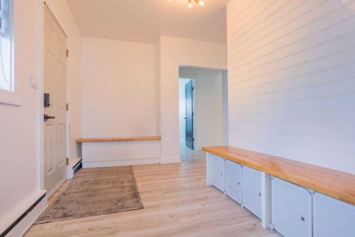 638 9 Avenue, Wainwright, AB - Indoor Photo Showing Other Room