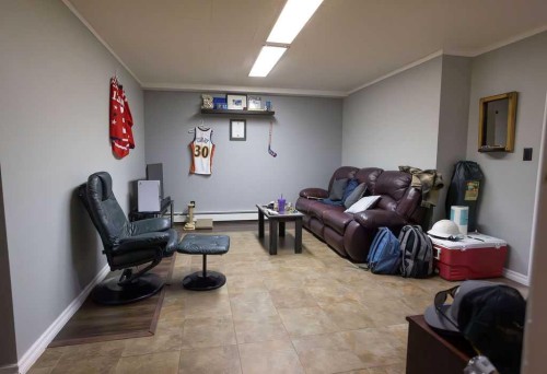 638 9 Avenue, Wainwright, AB - Indoor