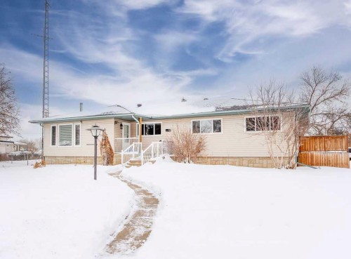 638 9 Avenue, Wainwright, AB - Outdoor