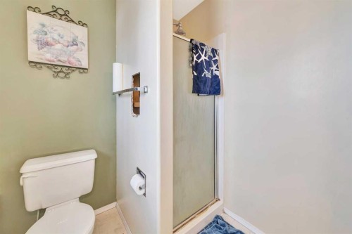220 1 Avenue East, Maidstone, SK - Indoor Photo Showing Bathroom