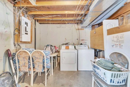 220 1 Avenue East, Maidstone, SK - Indoor