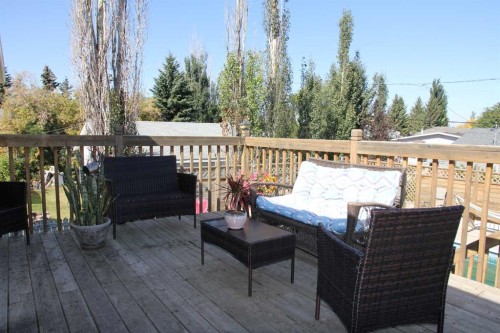 220 1 Avenue East, Maidstone, SK - Outdoor With Deck Patio Veranda
