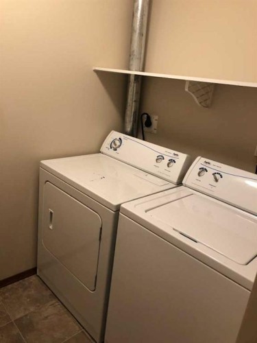 2608B 11 Avenue, Wainwright, AB - Indoor Photo Showing Laundry Room