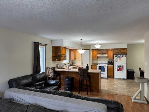 2608B 11 Avenue, Wainwright, AB - Indoor