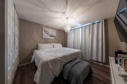 3004 48 Avenue, Lloydminster, SK - Indoor Photo Showing Bedroom