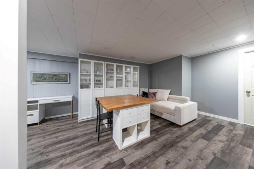 3004 48 Avenue, Lloydminster, SK - Indoor