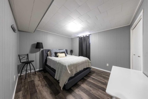 3004 48 Avenue, Lloydminster, SK - Indoor Photo Showing Bedroom