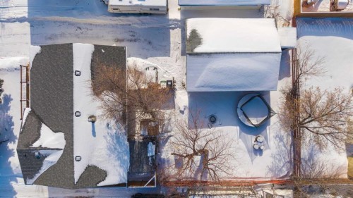 3004 48 Avenue, Lloydminster, SK - Outdoor