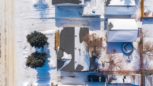 3004 48 Avenue, Lloydminster, SK - Outdoor