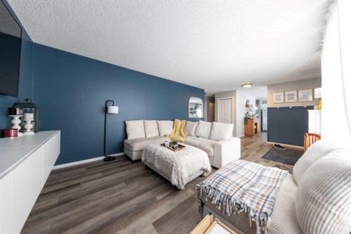 3004 48 Avenue, Lloydminster, SK - Indoor Photo Showing Bedroom