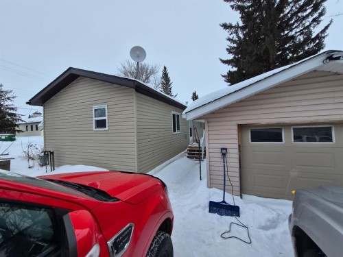 503 2 Avenue, Turtleford, SK 
