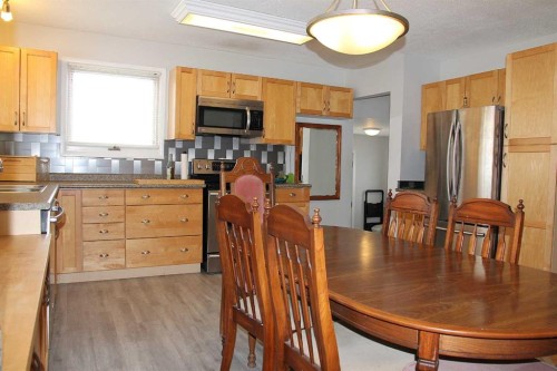 13 Railway Avenue, Marsden, SK - Indoor