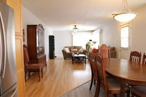 13 Railway Avenue, Marsden, SK - Indoor Photo Showing Dining Room