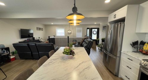 906 10 Avenue, Wainwright, AB - Indoor