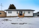 906 10 Avenue, Wainwright, AB  - Outdoor With Exterior 