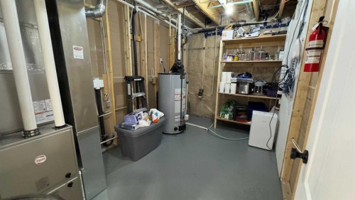 906 10 Avenue, Wainwright, AB - Indoor Photo Showing Basement