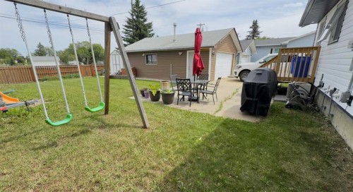 906 10 Avenue, Wainwright, AB - Outdoor