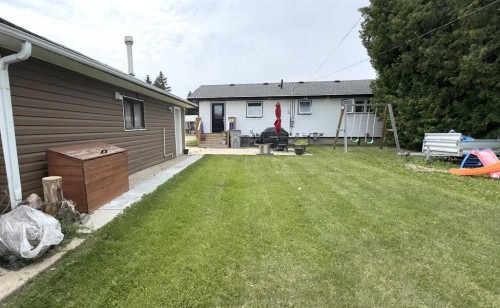 906 10 Avenue, Wainwright, AB - Outdoor With Exterior