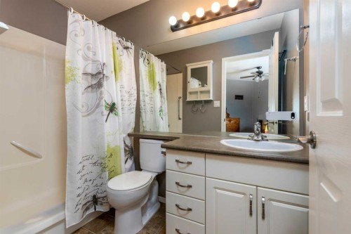 2404B 57A Avenue, Lloydminster, AB - Indoor Photo Showing Bathroom