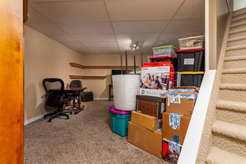 2404B 57A Avenue, Lloydminster, AB - Indoor