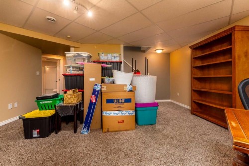 2404B 57A Avenue, Lloydminster, AB - Indoor