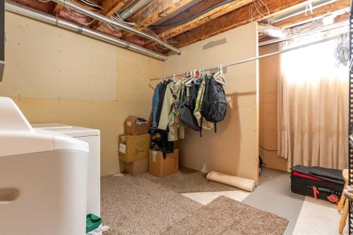 2404B 57A Avenue, Lloydminster, AB - Indoor