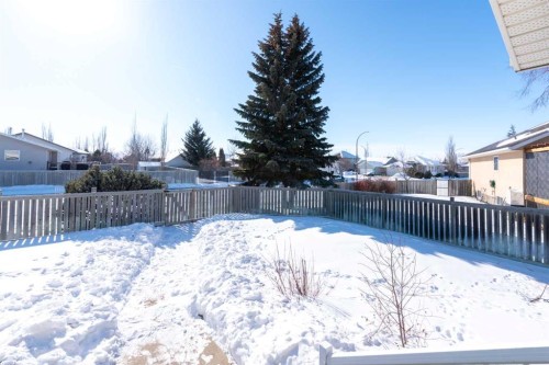 2404B 57A Avenue, Lloydminster, AB - Outdoor