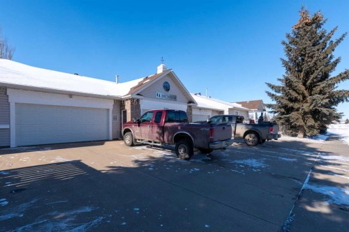 2404B 57A Avenue, Lloydminster, AB - Outdoor