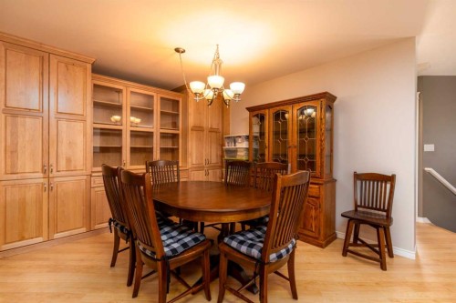 2404B 57A Avenue, Lloydminster, AB - Indoor Photo Showing Dining Room