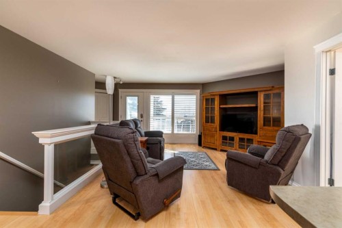 2404B 57A Avenue, Lloydminster, AB - Indoor Photo Showing Living Room
