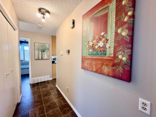 1621 4 Avenue, Wainwright, AB - Indoor Photo Showing Other Room