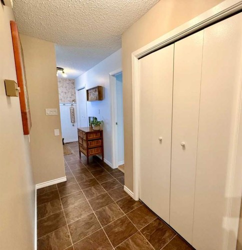 1621 4 Avenue, Wainwright, AB - Indoor Photo Showing Other Room