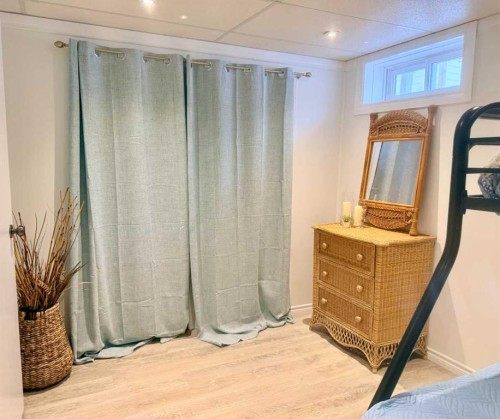 1621 4 Avenue, Wainwright, AB - Indoor Photo Showing Bathroom