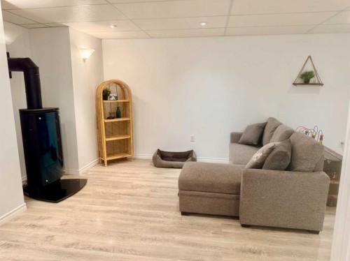 1621 4 Avenue, Wainwright, AB - Indoor