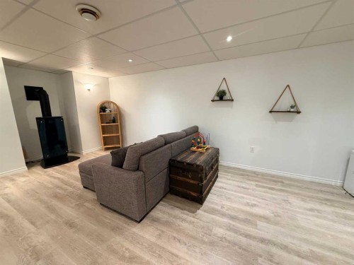 1621 4 Avenue, Wainwright, AB - Indoor