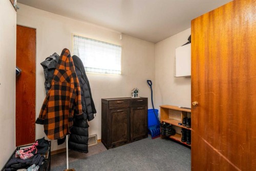4813 46 Street, Lloydminster, SK - Indoor