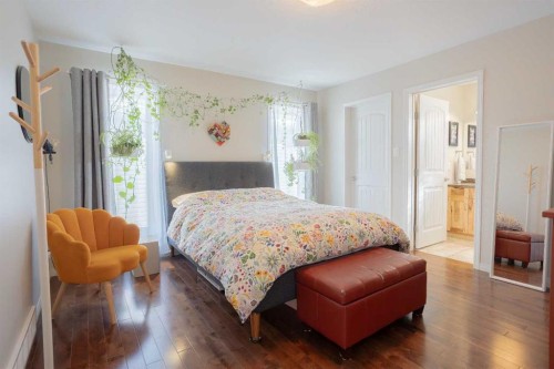 2413 7 Avenue, Wainwright, AB - Indoor Photo Showing Bedroom
