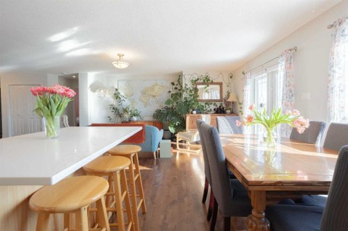 2413 7 Avenue, Wainwright, AB - Indoor Photo Showing Dining Room
