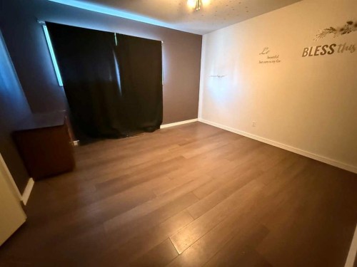 1126 6 Avenue, Wainwright, AB - Indoor Photo Showing Other Room
