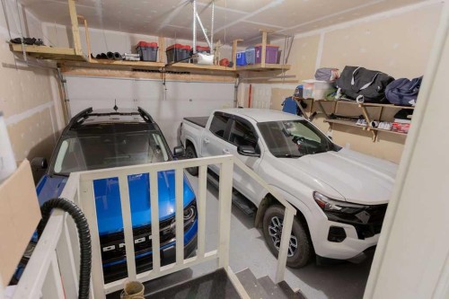 822 28 Street, Wainwright, AB - Indoor Photo Showing Garage