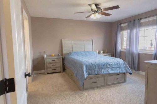 822 28 Street, Wainwright, AB - Indoor Photo Showing Bedroom