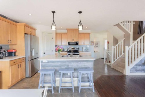 822 28 Street, Wainwright, AB - Indoor Photo Showing Kitchen