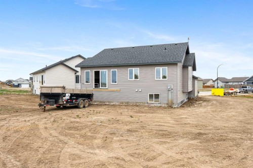 5519 13 Street, Lloydminster, AB - Outdoor