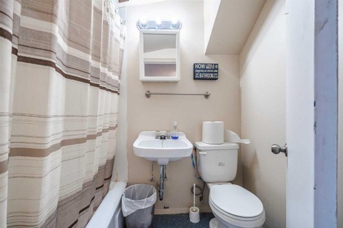 4901 49 Avenue, Lloydminster, SK 