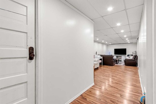 4812 53 Avenue, Kitscoty, AB - Indoor Photo Showing Other Room