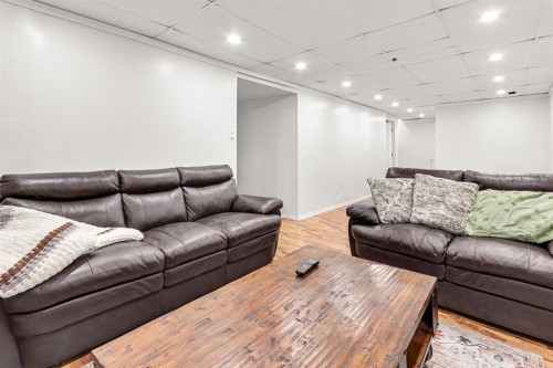 4812 53 Avenue, Kitscoty, AB - Indoor