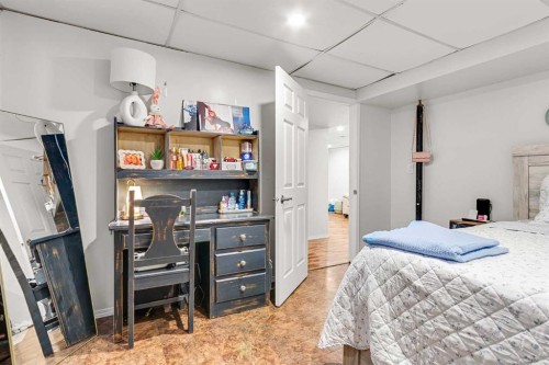 4812 53 Avenue, Kitscoty, AB - Indoor Photo Showing Bedroom